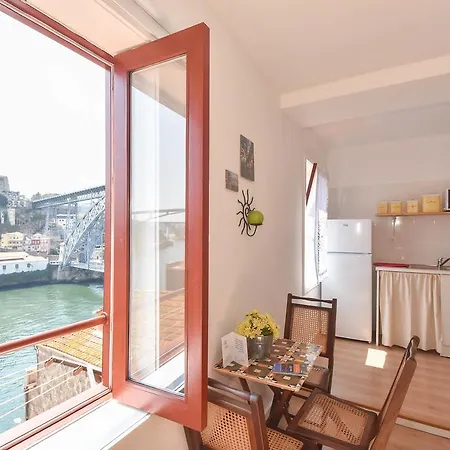 Guindais Ii Apartment Porto